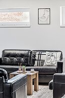 ARI Central Grand Apartments-Luxury Stay