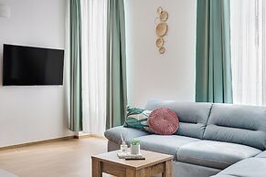 ARI Central Grand Apartments-Luxury Stay