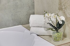 ARI Central Grand Apartments-Luxury Stay