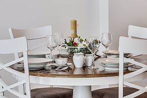ARI Central Grand Apartments-Luxury Stay