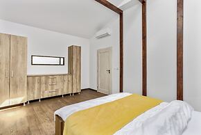 ARI Central Grand Apartments-Luxury Stay
