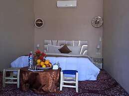 Riad Assia