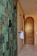 Hotel Compatir