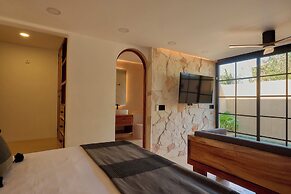 Hotel Compatir