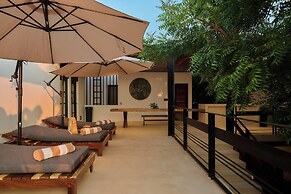 Hotel Compatir