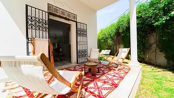 Authentique Villa Tunisoise Avec Piscine Marsa