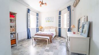 Authentique Villa Tunisoise Avec Piscine Marsa
