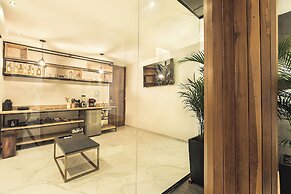 Hotel Lleras Park IV
