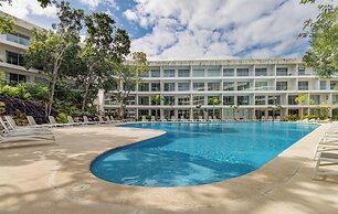 Stylish Playacar Condos w Balcony & Pool