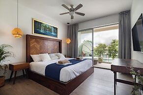 Stylish Playacar Condos w Balcony & Pool