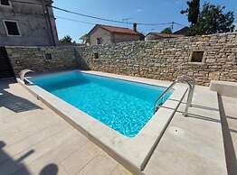 Villa Galant With Pool & Sauna Maružini