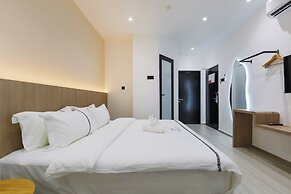Edenwood Hotel