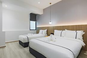 Edenwood Hotel