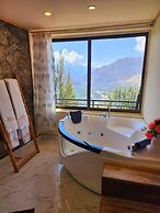 HARD ROCK HUNZA