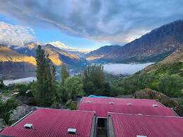 HARD ROCK HUNZA