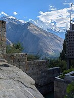 HARD ROCK HUNZA