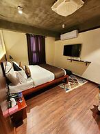 HARD ROCK HUNZA