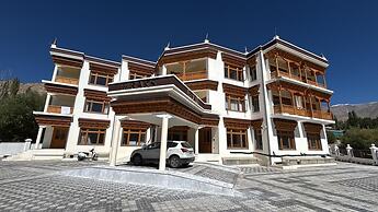 Hotel Raks