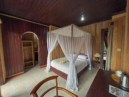Puri Alam Bali Munduk