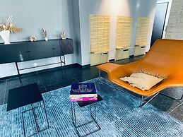 City Sky View Centre Luxe Apartment - 2 Bedrooms