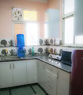 Let'stay- Sector 63A Noida