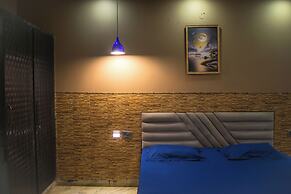 Let'stay- Sector 63A Noida