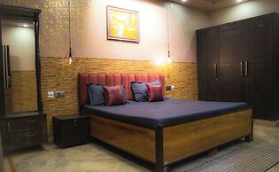Let'stay- Sector 63A Noida