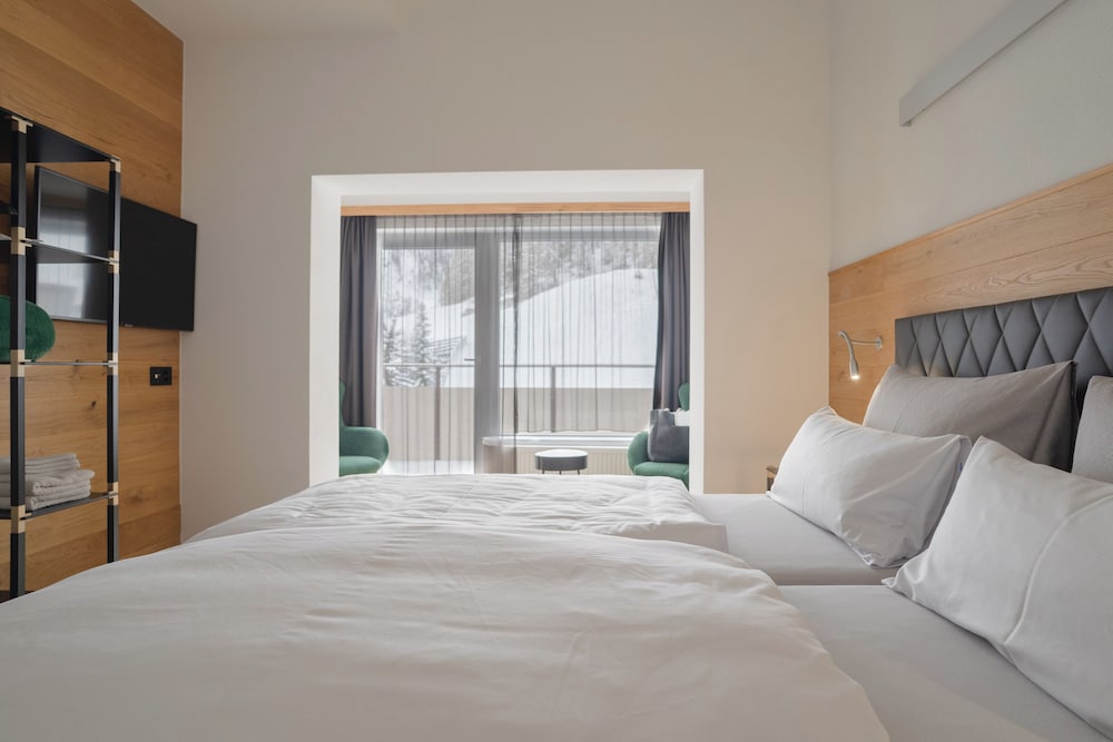 Black Summit Samnaun Boutique Hotel