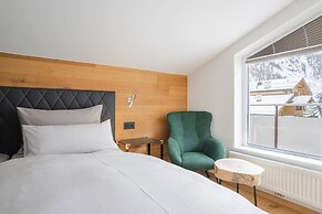 Black Summit Samnaun Boutique Hotel