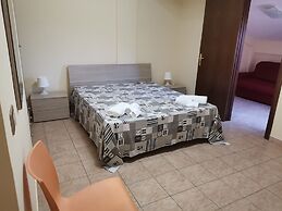 Hotel Riviera Village