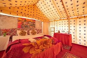 Royal Gadhvi Desert Camp