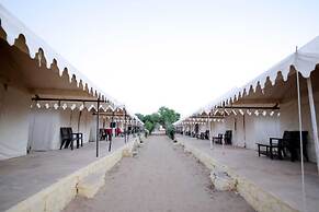 Royal Gadhvi Desert Camp