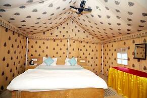 Royal Gadhvi Desert Camp