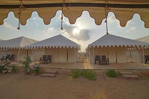 Royal Gadhvi Desert Camp