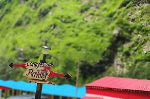 LeafWalk Resort