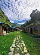 LeafWalk Resort
