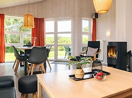 4 Star Holiday Home in Friedrichkoog