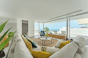 Casangular by Upper