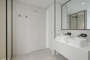 Casangular by Upper