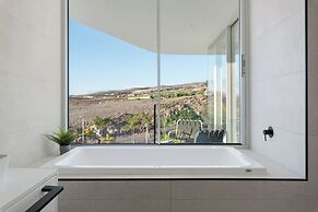 Casangular by Upper