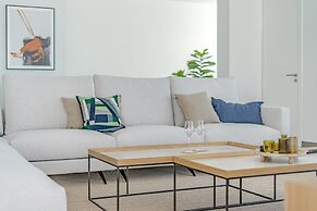 Casangular by Upper