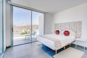 Casangular by Upper