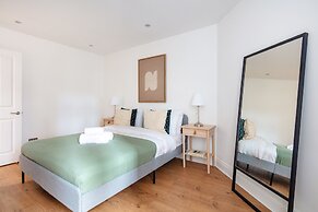 Chic 1BR Close to Buckingham Palace