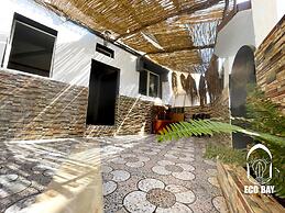 Eco Bay Surf Camp