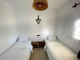 Eco Bay Surf Camp