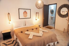 Eco Bay Surf Camp