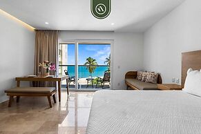 Brand New Oceanview Studio - Pools - Beach - Gym