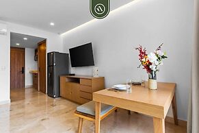 Brand New Oceanview Studio - Pools - Beach - Gym