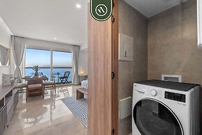 Luxury Studio With Oceanview - Beach - Pool - GYM