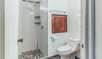 Ocean View 2Br Condo-balcony-beach-pool VDS 111